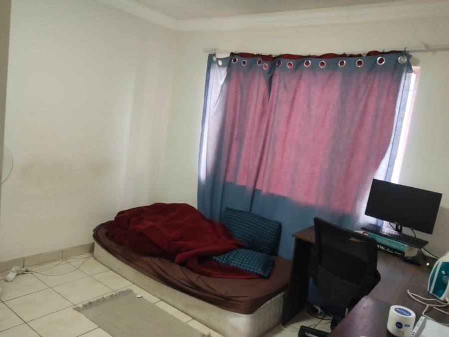 2 Bedroom Property for Sale in Vorna Valley Gauteng
