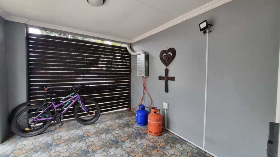 3 Bedroom Property for Sale in Roseville Gauteng