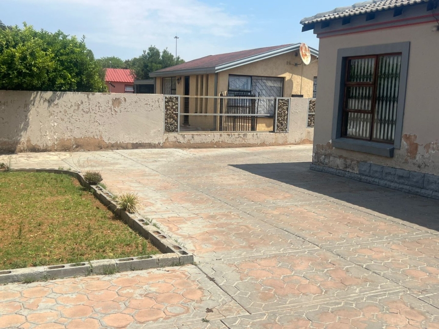 3 Bedroom Property for Sale in Soshanguve L Gauteng