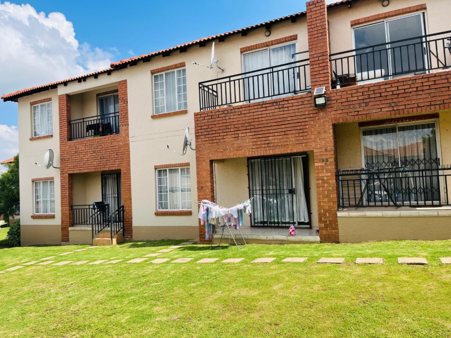 1 Bedroom Property for Sale in Buccleuch Gauteng