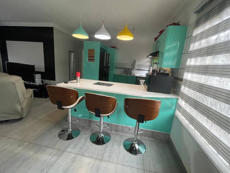 4 Bedroom Property for Sale in Amandasig Gauteng