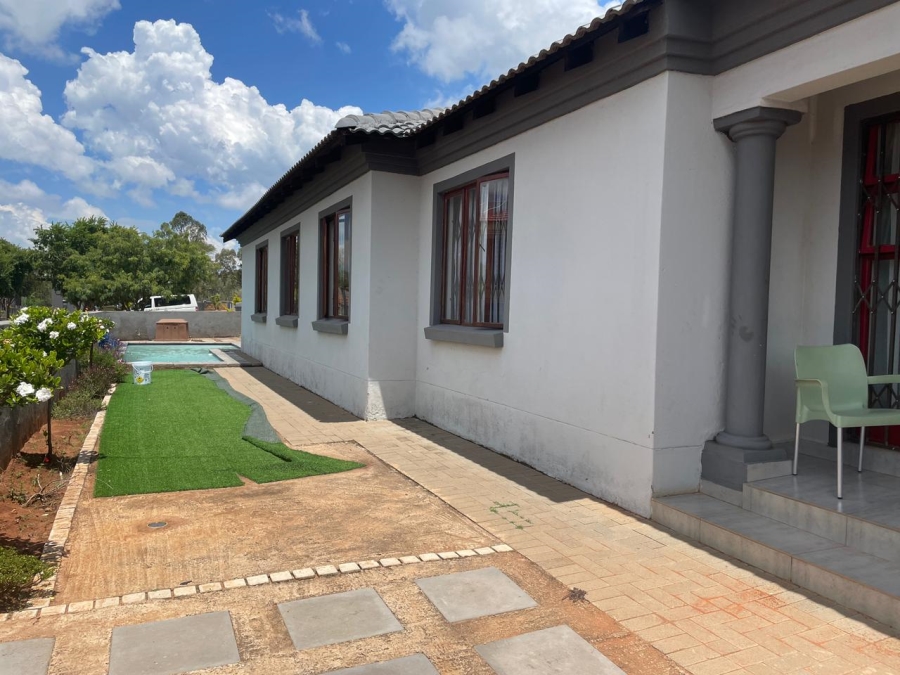 4 Bedroom Property for Sale in Amandasig Gauteng