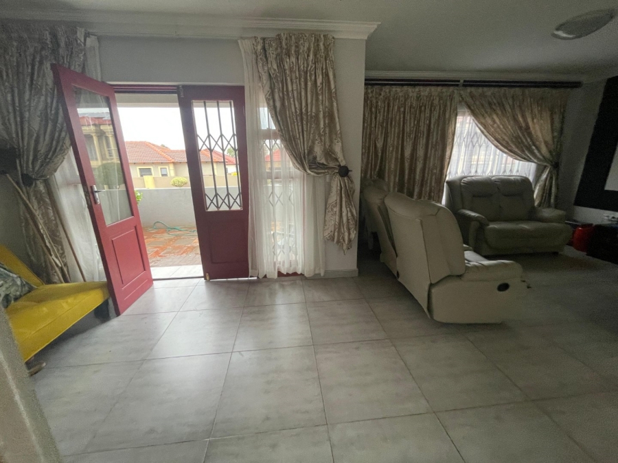 4 Bedroom Property for Sale in Amandasig Gauteng