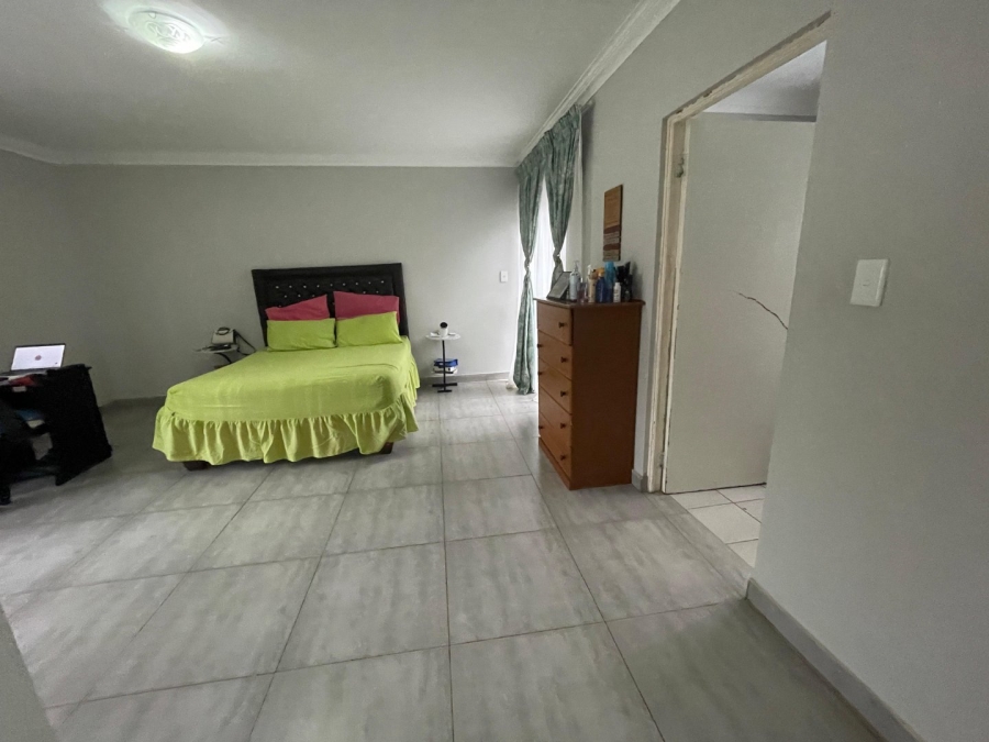 4 Bedroom Property for Sale in Amandasig Gauteng