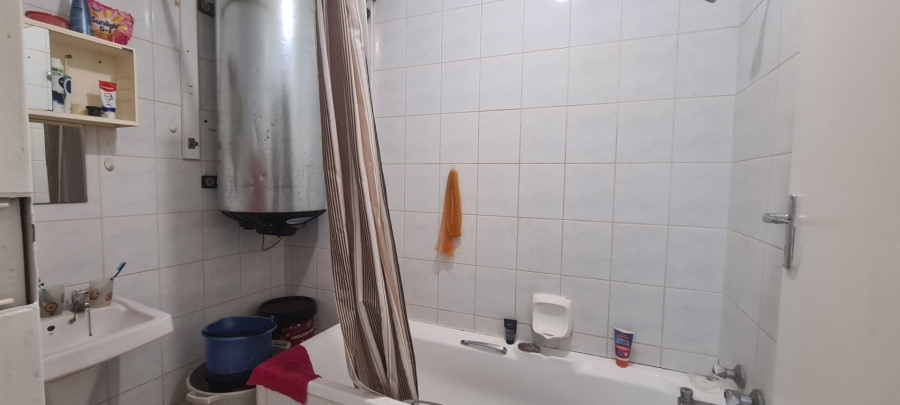 1 Bedroom Property for Sale in Morningside Gauteng