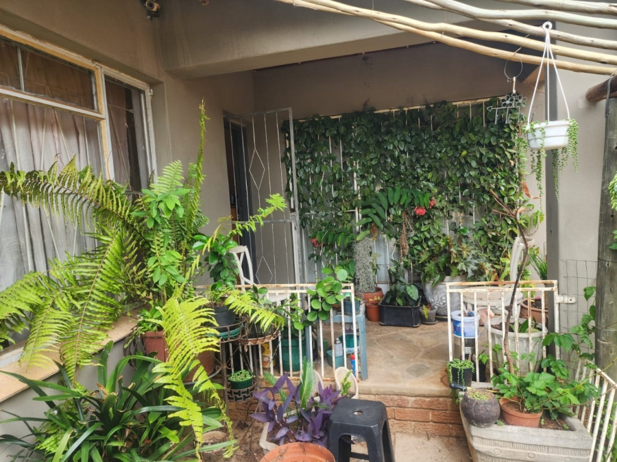 2 Bedroom Property for Sale in Kromdraai Gauteng