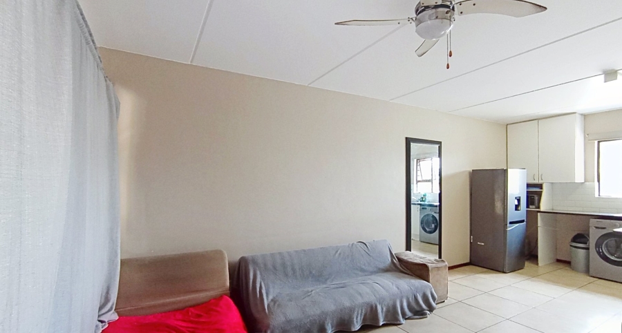 2 Bedroom Property for Sale in Buccleuch Gauteng