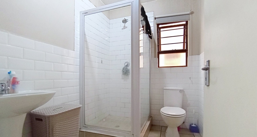 2 Bedroom Property for Sale in Buccleuch Gauteng