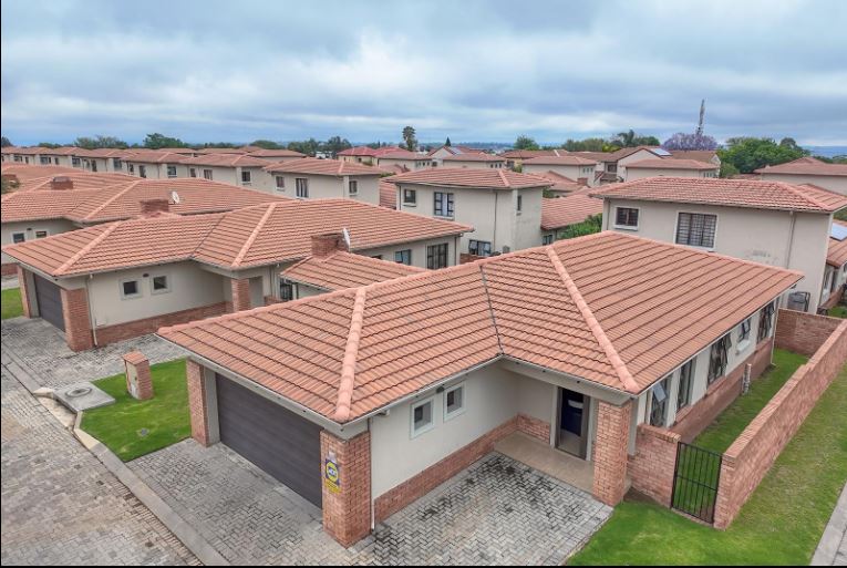 3 Bedroom Property for Sale in Noordwyk Gauteng
