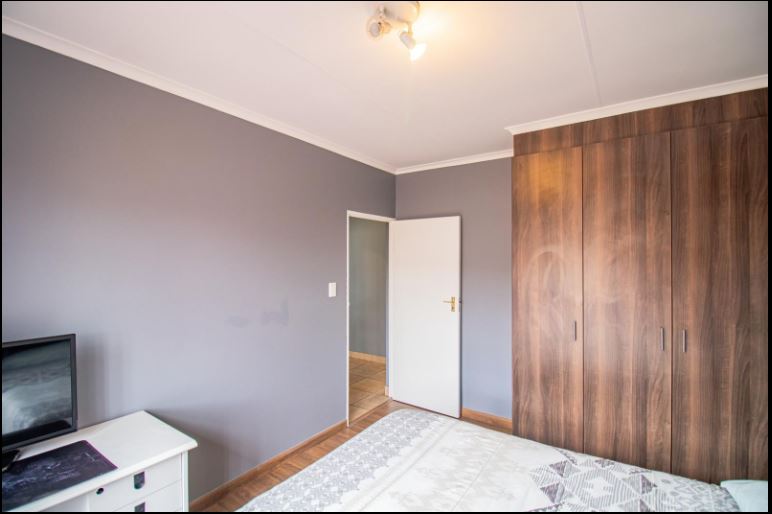 3 Bedroom Property for Sale in Noordwyk Gauteng