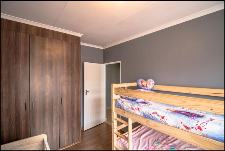 3 Bedroom Property for Sale in Noordwyk Gauteng