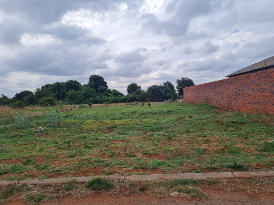 Commercial Property for Sale in Lenasia Ext 13 Gauteng