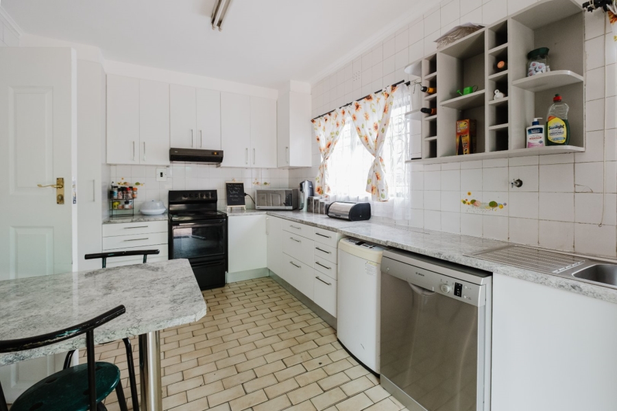 3 Bedroom Property for Sale in Roseacre Gauteng