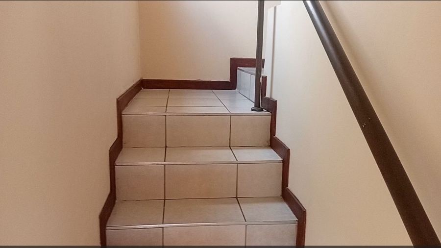 4 Bedroom Property for Sale in Mooikloof Ridge Gauteng