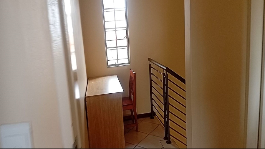 4 Bedroom Property for Sale in Mooikloof Ridge Gauteng