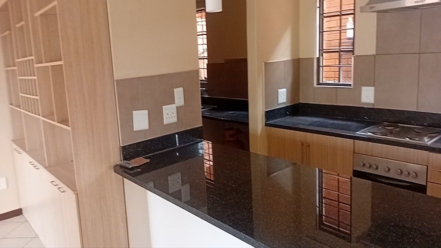 4 Bedroom Property for Sale in Mooikloof Ridge Gauteng