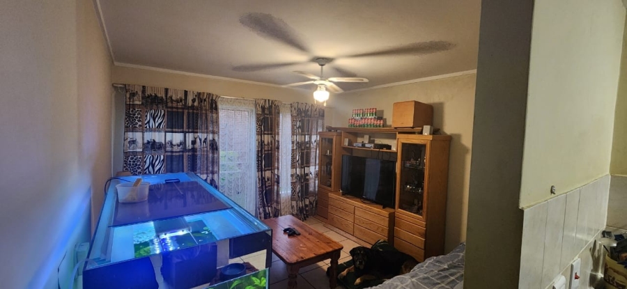 2 Bedroom Property for Sale in The Reeds Gauteng