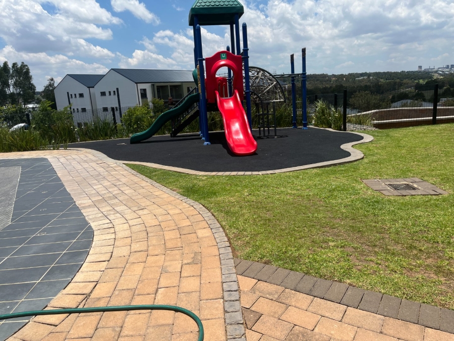 To Let 3 Bedroom Property for Rent in Linbro Park Gauteng