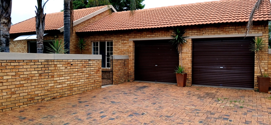 3 Bedroom Property for Sale in Heuwelsig Estate Gauteng