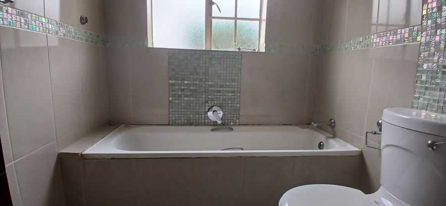 3 Bedroom Property for Sale in Heuwelsig Estate Gauteng