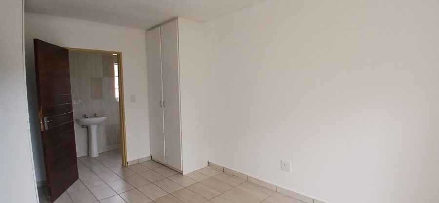 3 Bedroom Property for Sale in Heuwelsig Estate Gauteng