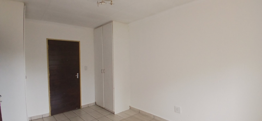 3 Bedroom Property for Sale in Heuwelsig Estate Gauteng