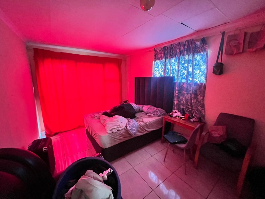 2 Bedroom Property for Sale in Birchleigh North Gauteng