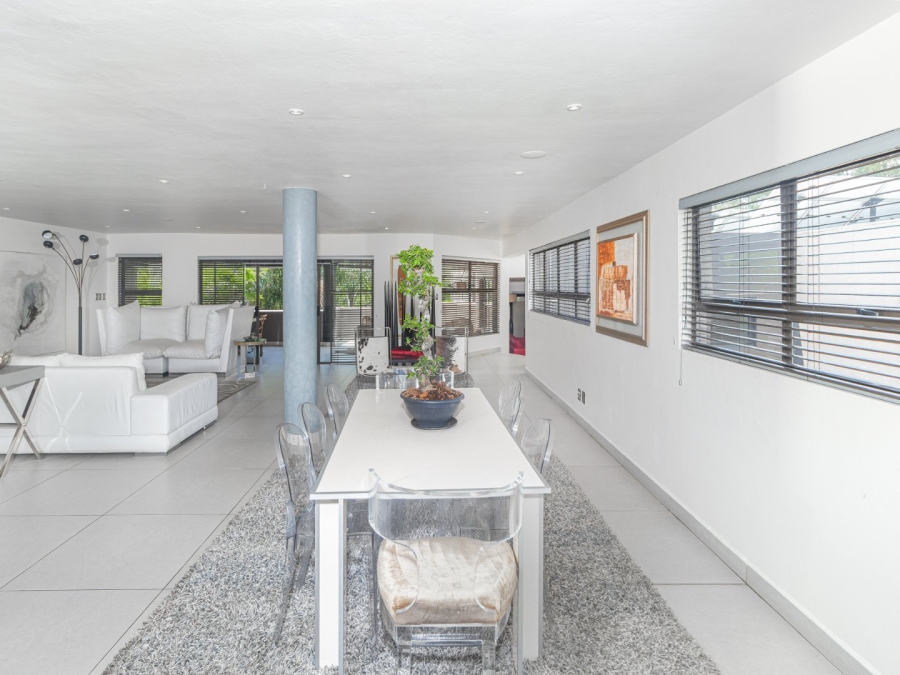 To Let 4 Bedroom Property for Rent in Sandown Gauteng