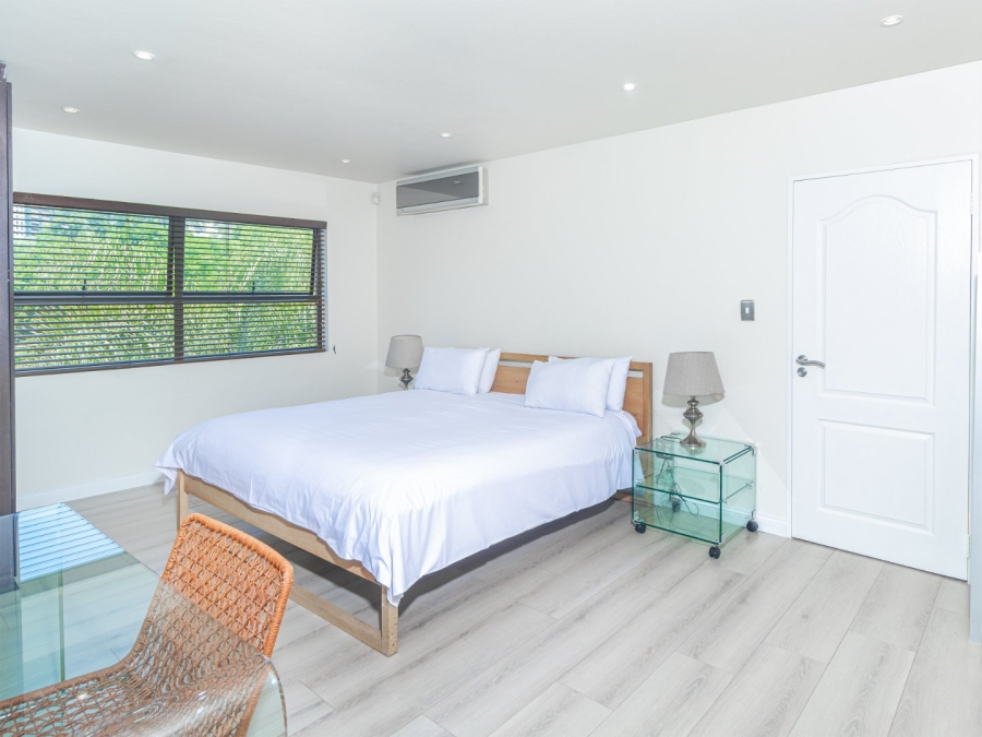 To Let 4 Bedroom Property for Rent in Sandown Gauteng