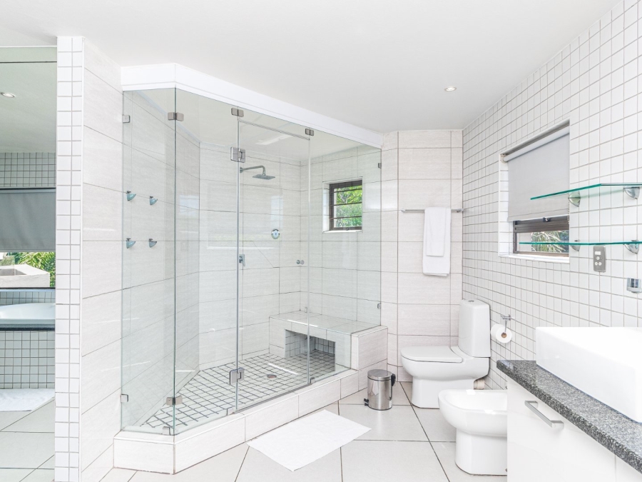 To Let 4 Bedroom Property for Rent in Sandown Gauteng