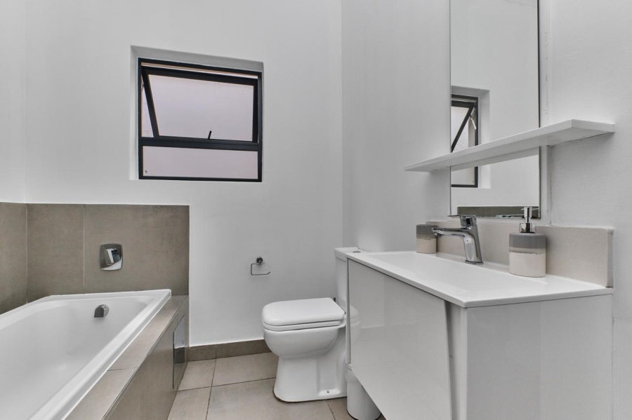  Bedroom Property for Sale in Morningside Gauteng