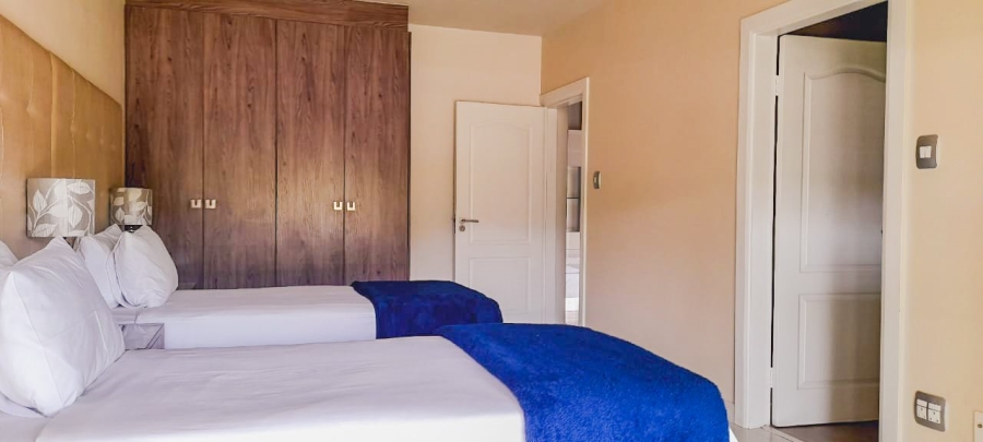 To Let 4 Bedroom Property for Rent in Sandown Gauteng