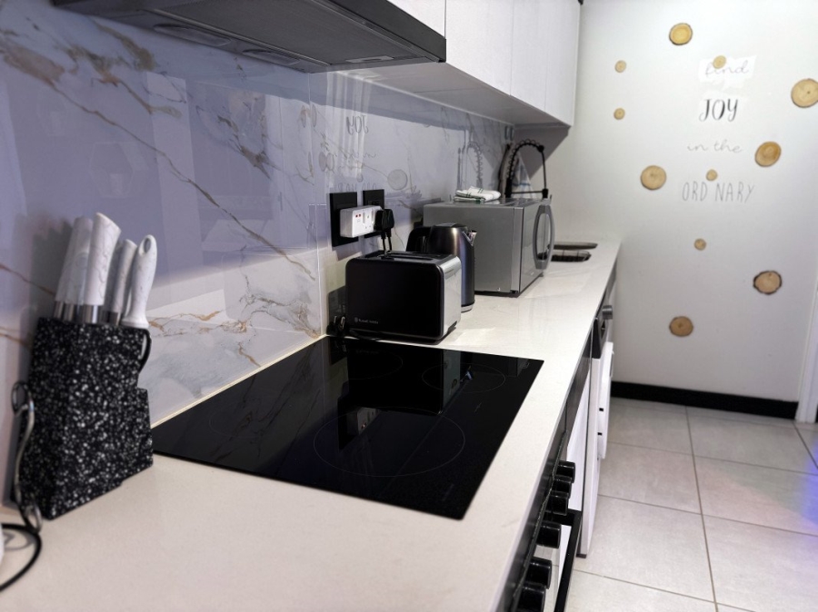 To Let 1 Bedroom Property for Rent in Kyalami Gauteng