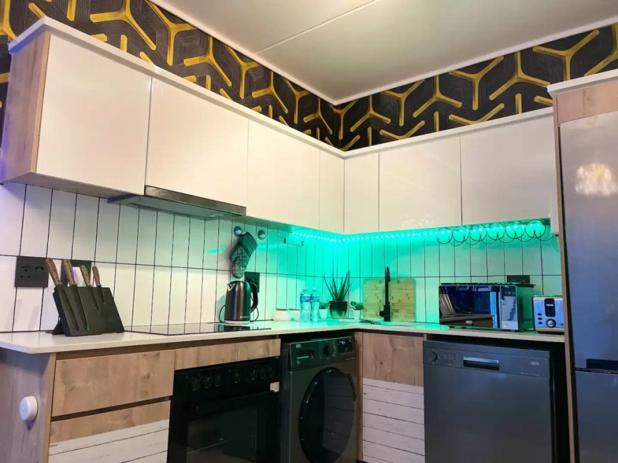 To Let 1 Bedroom Property for Rent in Linbro Park Gauteng