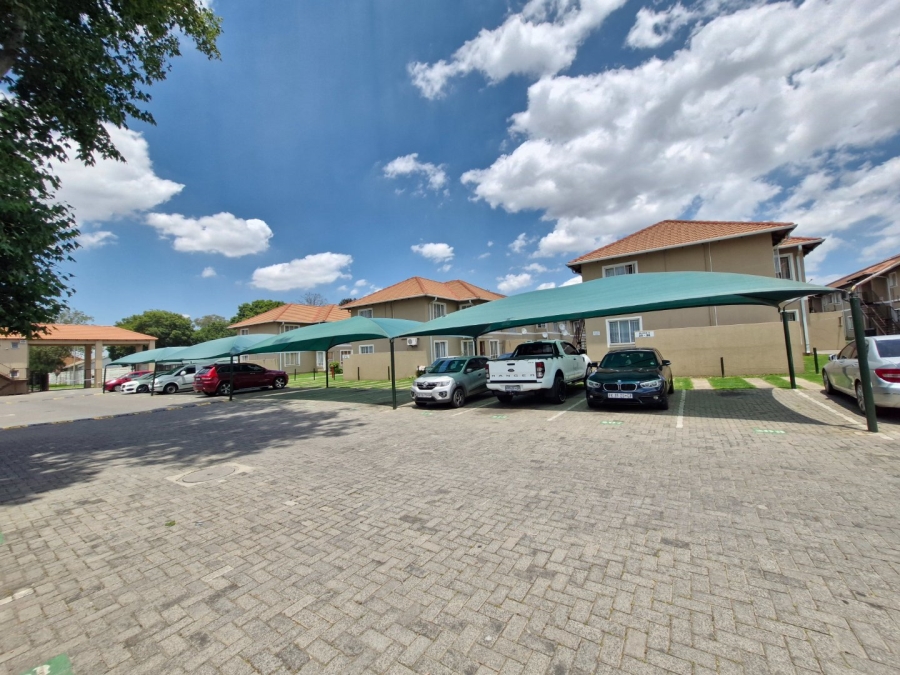 To Let 2 Bedroom Property for Rent in Comet Gauteng