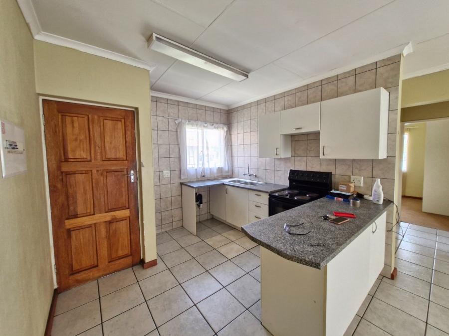To Let 2 Bedroom Property for Rent in Comet Gauteng