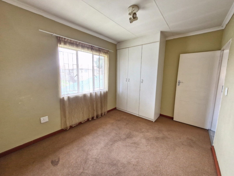 To Let 2 Bedroom Property for Rent in Comet Gauteng