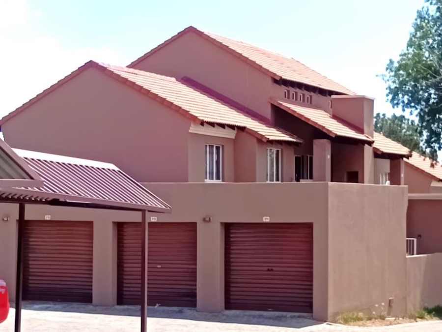 To Let 2 Bedroom Property for Rent in Vorna Valley Gauteng
