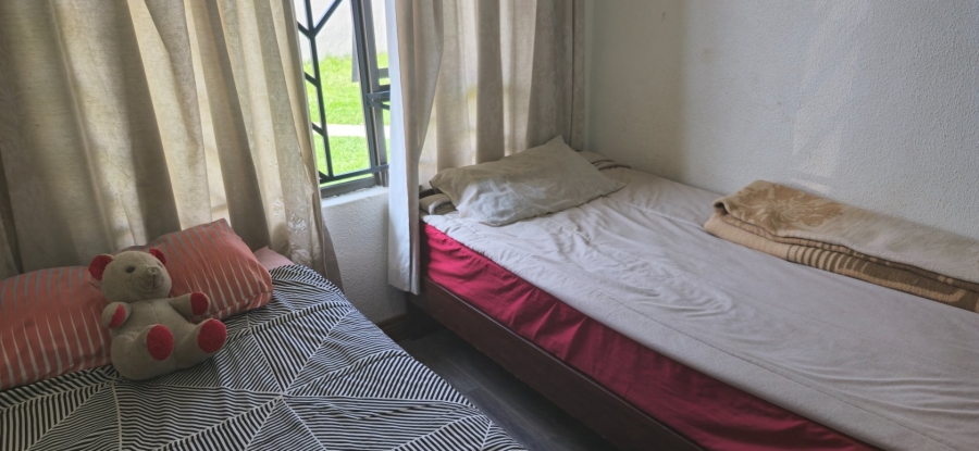 To Let 3 Bedroom Property for Rent in Crystal Park Gauteng