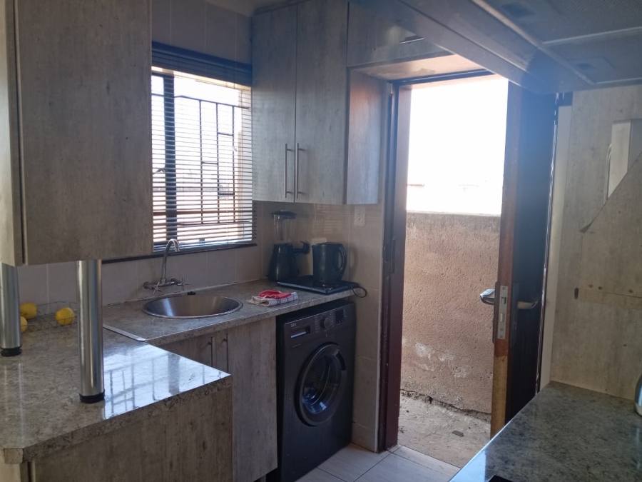 To Let 3 Bedroom Property for Rent in Soshanguve VV Gauteng