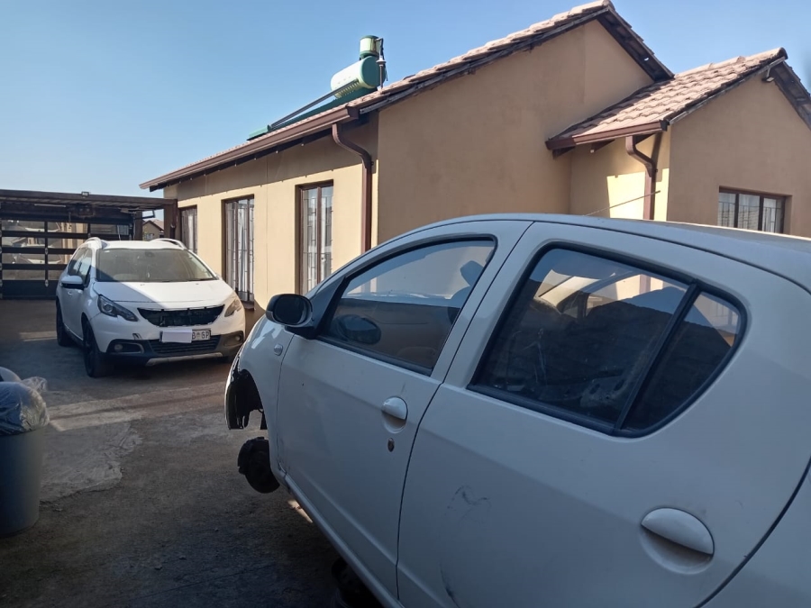 To Let 3 Bedroom Property for Rent in Soshanguve VV Gauteng