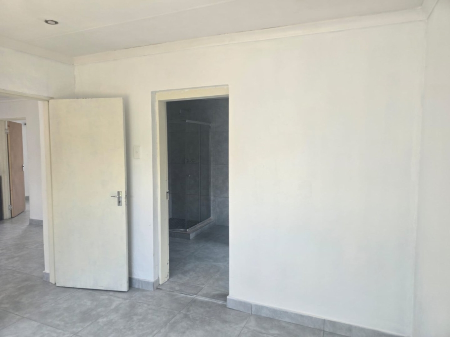 To Let 2 Bedroom Property for Rent in Impala Park Gauteng