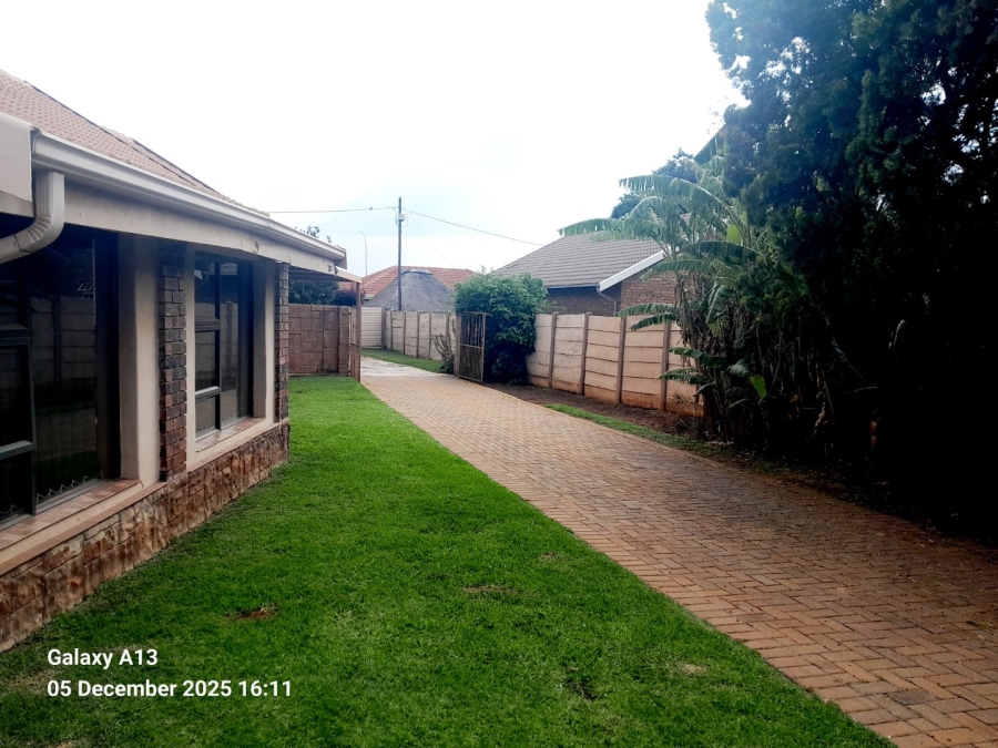 3 Bedroom Property for Sale in Sunair Park Gauteng