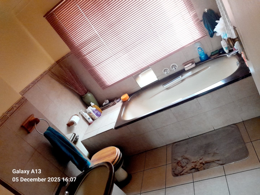 3 Bedroom Property for Sale in Sunair Park Gauteng