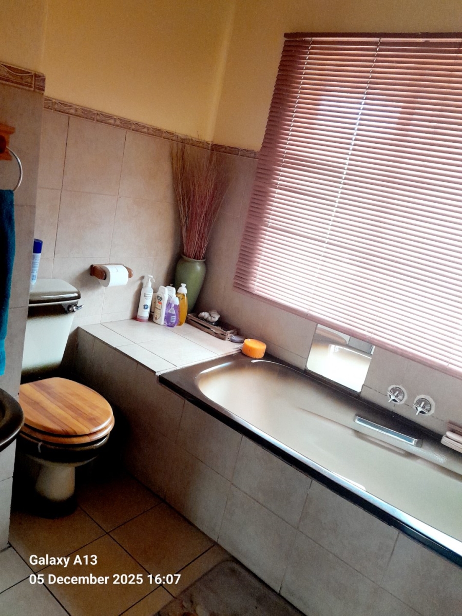 3 Bedroom Property for Sale in Sunair Park Gauteng