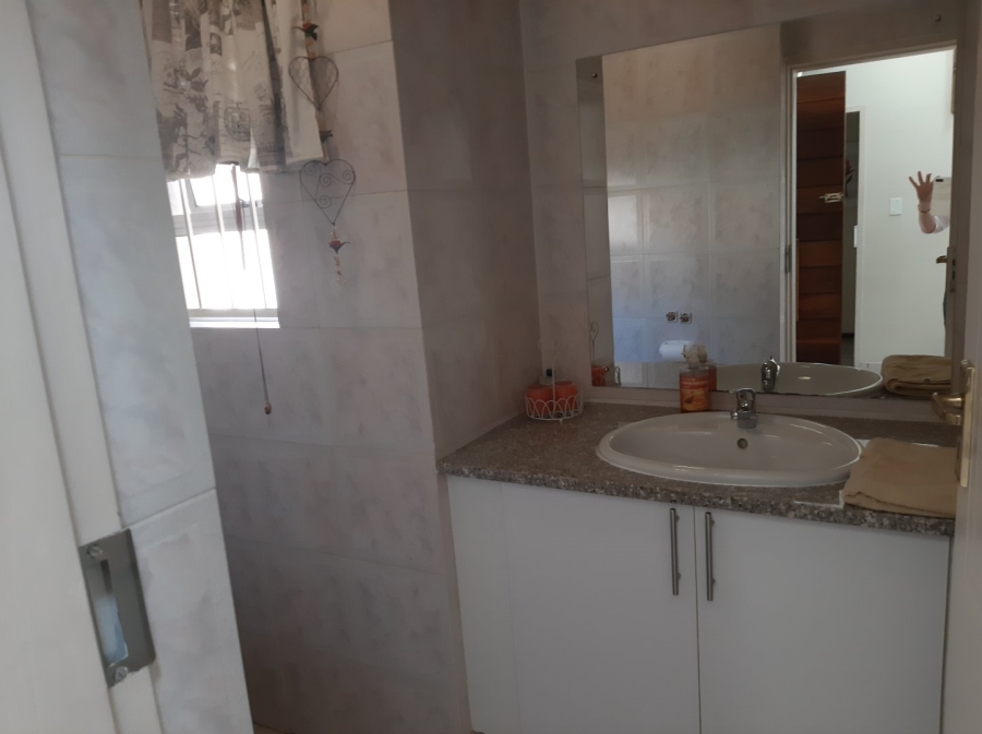 To Let  Bedroom Property for Rent in Brummeria Gauteng
