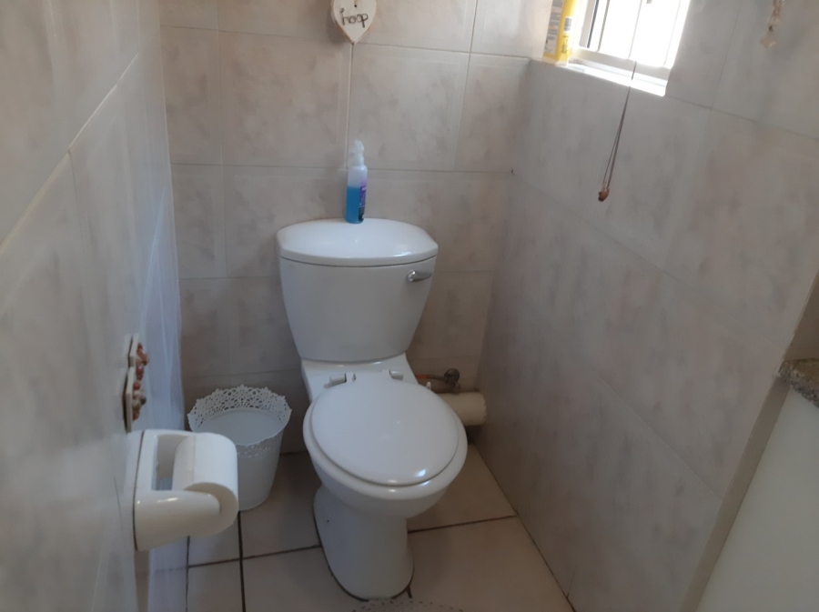 To Let  Bedroom Property for Rent in Brummeria Gauteng