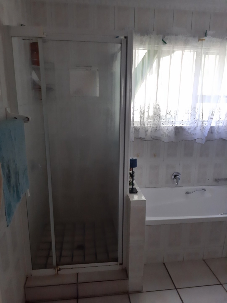 To Let  Bedroom Property for Rent in Brummeria Gauteng