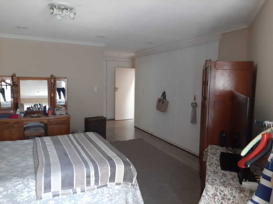 To Let  Bedroom Property for Rent in Brummeria Gauteng