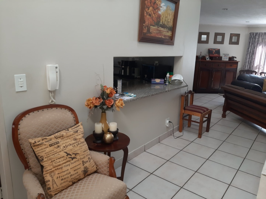 To Let  Bedroom Property for Rent in Brummeria Gauteng